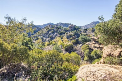 11203 Sierra Pass Place, Chatsworth, CA 91311 - photo 4