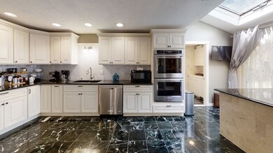 8 Juniper Ln, Framingham, MA 01701 - photo 7