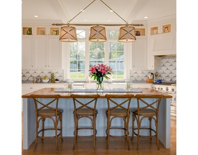 329 Ocean Ave, Marblehead, MA 01945 - photo 4