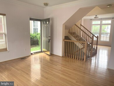 2428 Knapps Way, Odenton, MD 21113 - photo 2