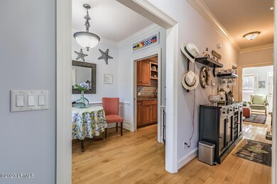 5 Foyer
