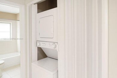 4951 Wedgewood Way unit 1, West Palm Beach, FL 33417 - photo 5