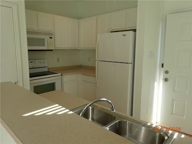 2002 N Fitzhugh Ave unit 9, Dallas, TX 75204 - photo 5