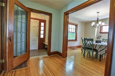 Tiled entry, Leaded glass doors