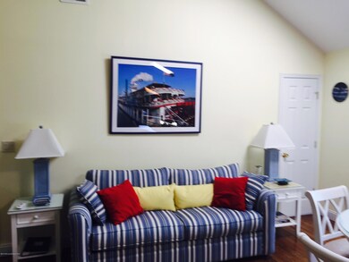 living room on 1641 elm