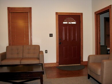 606 S Main St, Tuscola, IL 61953 - photo 7