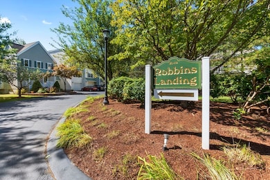 35 Collins St unit 75, Danvers, MA 01923 - photo 2