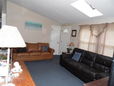 51 Robin Hollow Ln, Westerly, RI 02891 - photo 2