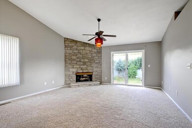 4 Living Room