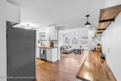 7402 Williamsburg Rd, Lansing, MI 48917 - photo 7