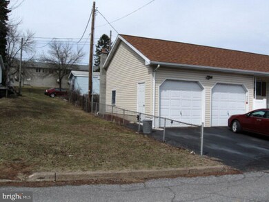 1929 Chestnut St, Ashland, PA 17921 - photo 2