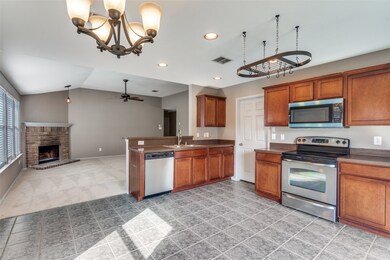 1313 Oak Hollow Ln, Anna, TX 75409 - photo 4