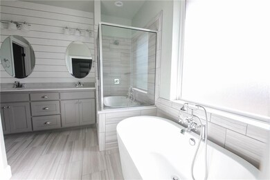 824 NE 20th Place, Moore, OK 73160 - photo 5