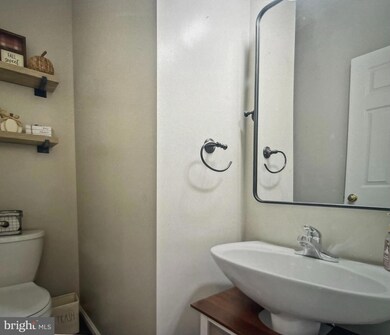 14175 Hunters Run Way, Gainesville, VA 20155 - photo 7