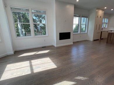 70 Walker St unit 2, Newtonville, MA 02460 - photo 3