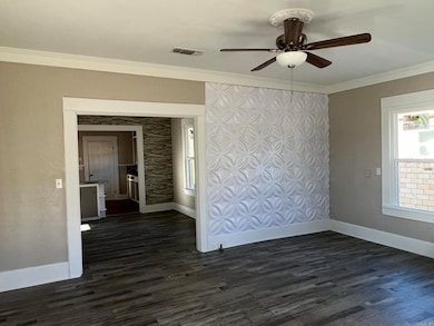 516 E 2nd St S, Prescott, AR 71857 - photo 5