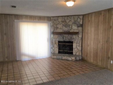 2447 Townsquare Dr, Jacksonville, FL 32216 - photo 6