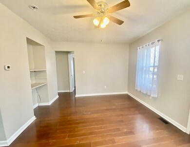 234 N 19th Ave, Beech Grove, IN 46107 - photo 3