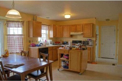 1091 Walnut St, Honey Brook, PA 19344 - photo 6