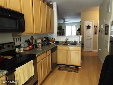 42512 Mayflower Terrace, Ashburn, VA 20148 - photo 5