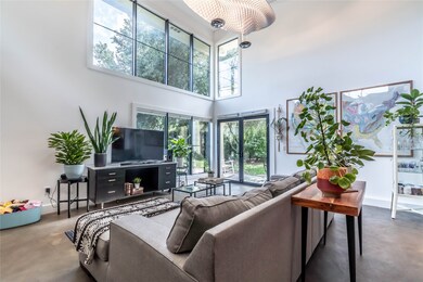 317 E 18th St, Houston, TX 77008 - photo 3