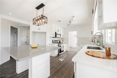 1706 Toltec Cir, Henderson, NV 89014 - photo 5