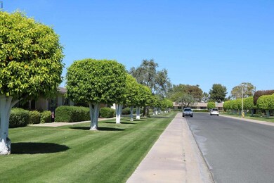 13672 N Garden Court Dr, Sun City, AZ 85351 - photo 3