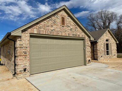 973 Avagail Ave, Springtown, TX 76082 - photo 2