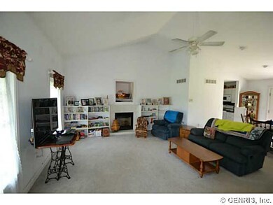 Family Room Family room / dining room