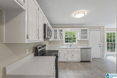 713 Gable Dr, Center Point, AL 35215 - photo 4