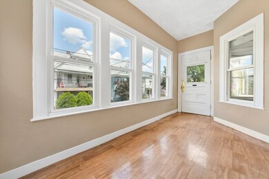 114 Hudson St, Somerville, MA 02144 - photo 4
