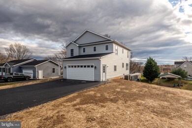 204 Hannah Ln, Bunker Hill, WV 25413 - photo 5