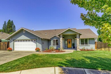 834 Idle Ct, Grants Pass, OR 97527 - photo 2