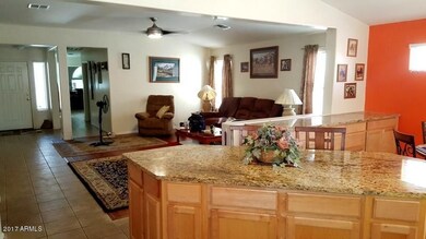 KITCHEN/FAMILY ROOM