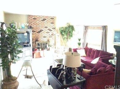 BONUS ROOM DEN