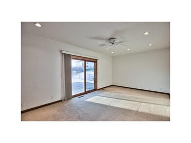 SLIDER TO YARD FOR ENTERTAINING