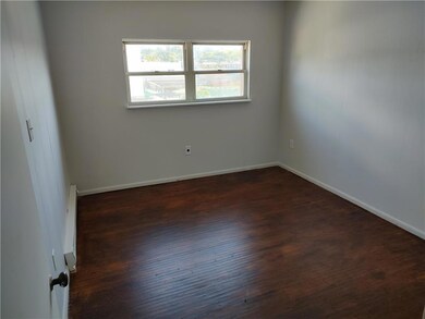 1626 E Cambridge St, Allentown, PA 18109 - photo 4