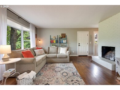 1010 Hallinan St, Lake Oswego, OR 97034 - photo 5
