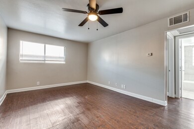 4915 Reiger Ave unit D, Dallas, TX 75214 - photo 7