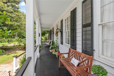 The best front porch ever!!