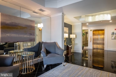 828 Slaters Ln unit 303, Alexandria, VA 22314 - photo 2