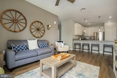 414 Harvin Way, Brookhaven, PA 19015 - photo 6