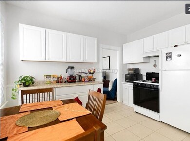 422 Norfolk St unit 3, Somerville, MA 02143 - photo 5