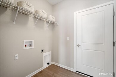 9825 Thorton Dr, Johnston, IA 50131 - photo 6