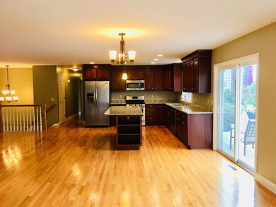 24 Arcadia Blvd, Springfield, MA 01118 - photo 3
