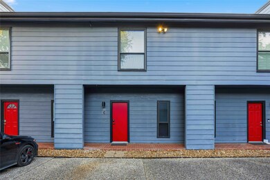 2100 Commonwealth St unit C, Houston, TX 77006 - photo 2