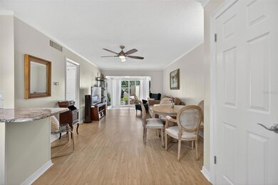 404 Cordova Green unit 404, Seminole, FL 33777 - photo 5