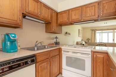 5202 Green Meadow-1