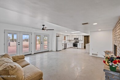 08-Family Room