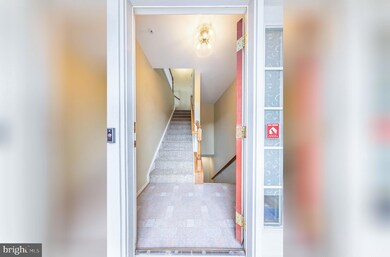 1605 Potomac Greens Dr unit B, Alexandria, VA 22314 - photo 6